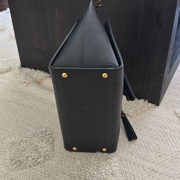 Louis Vuitton LockMeTo Top Handle Tote w Shoulder / Crossbody Strap - Picture 3 of 10